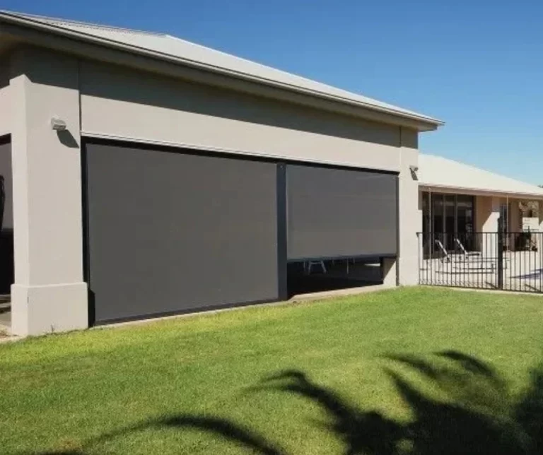 Ziptrak outdoor blinds